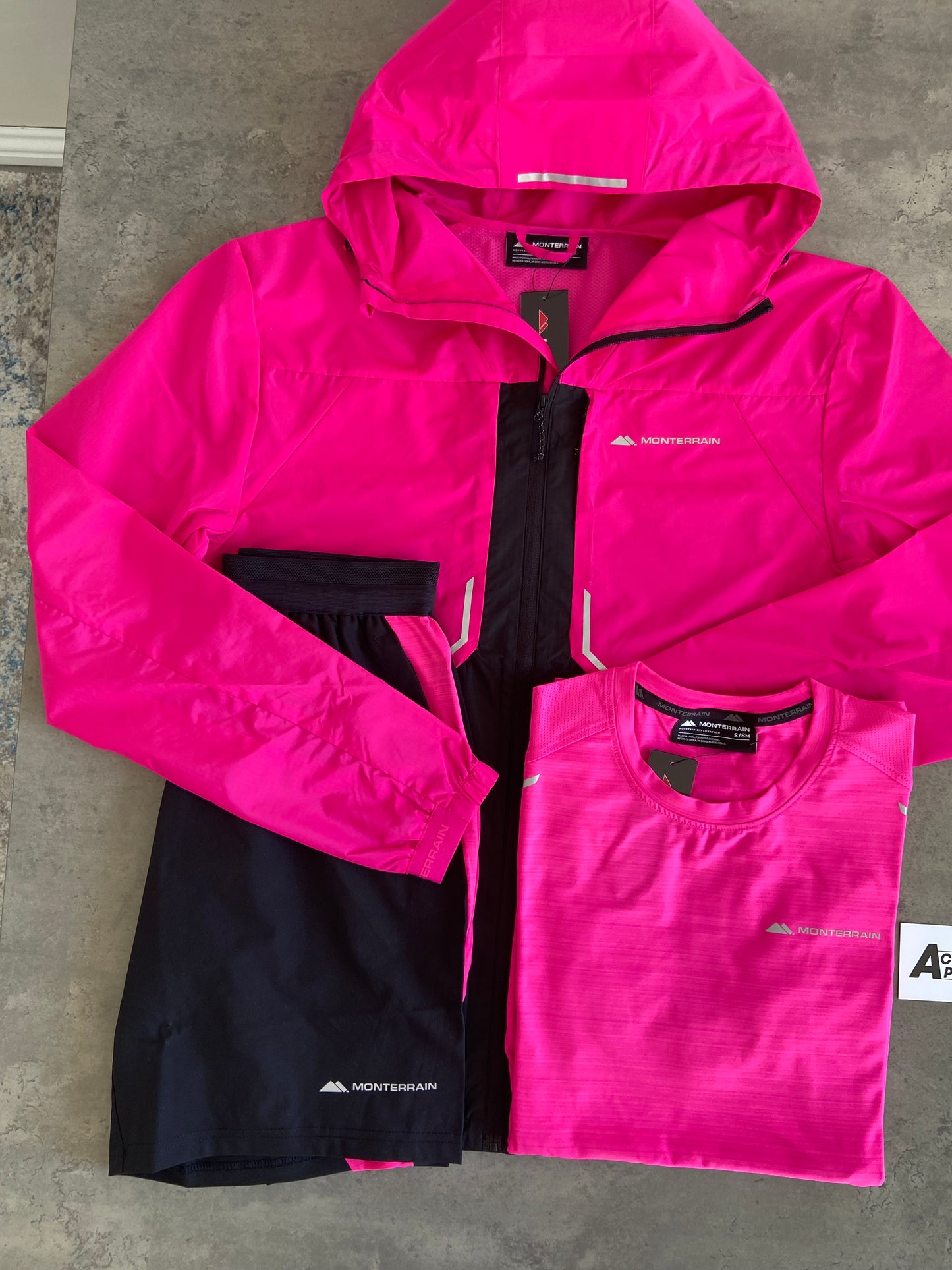 MONTERRAIN WINDRUNNER 3-PIECE - HYPER PINK/BLACK