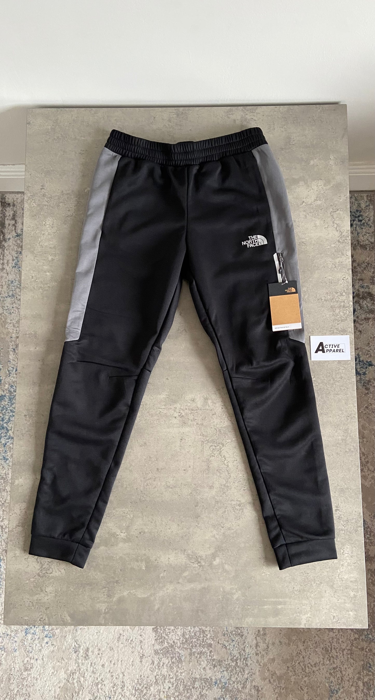 THE NORTH FACE TECH TRACKSUIT - CEMENT GREY/ BLACK