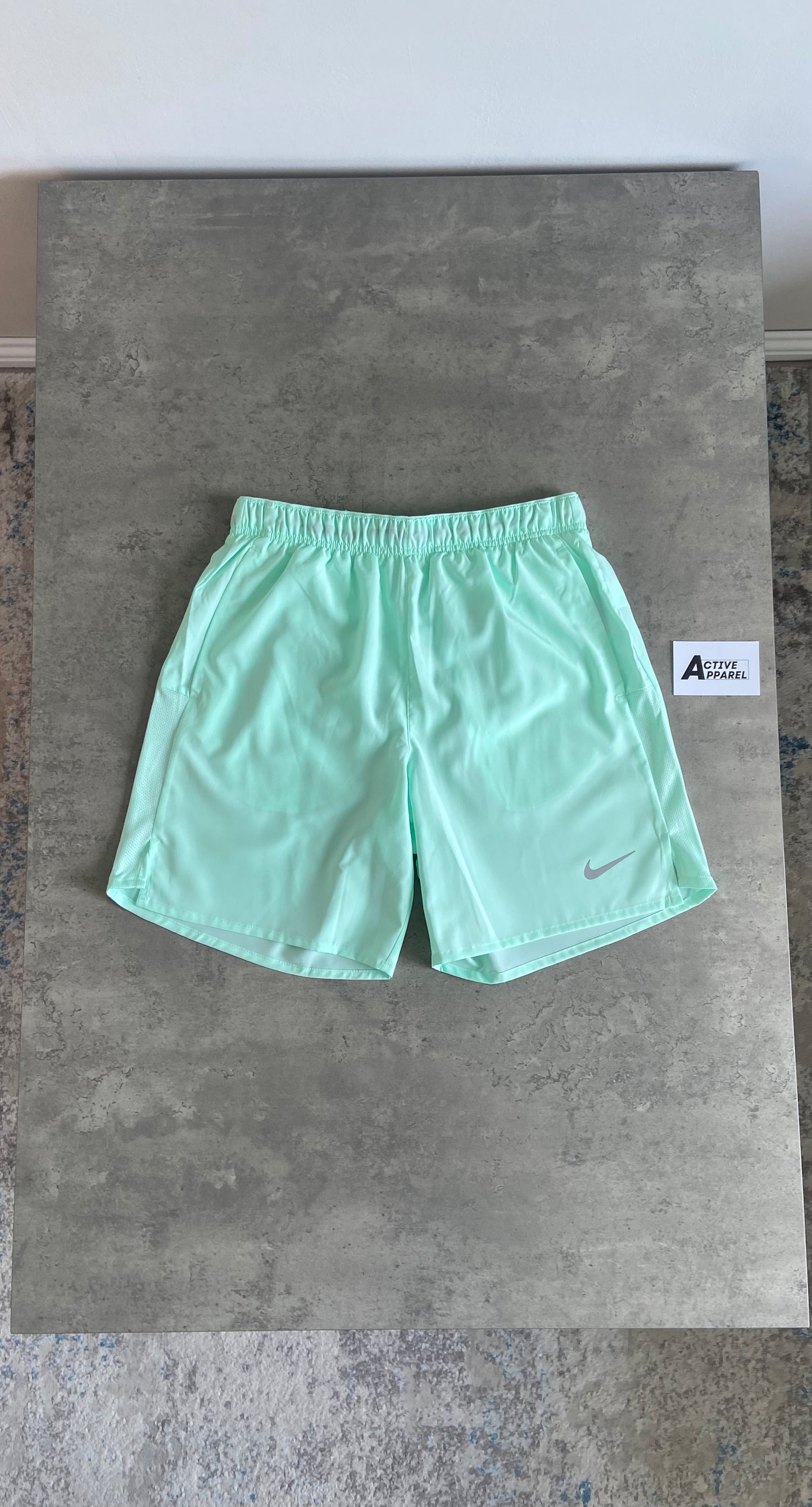 NIKE MILER SET - GHOST GREEN