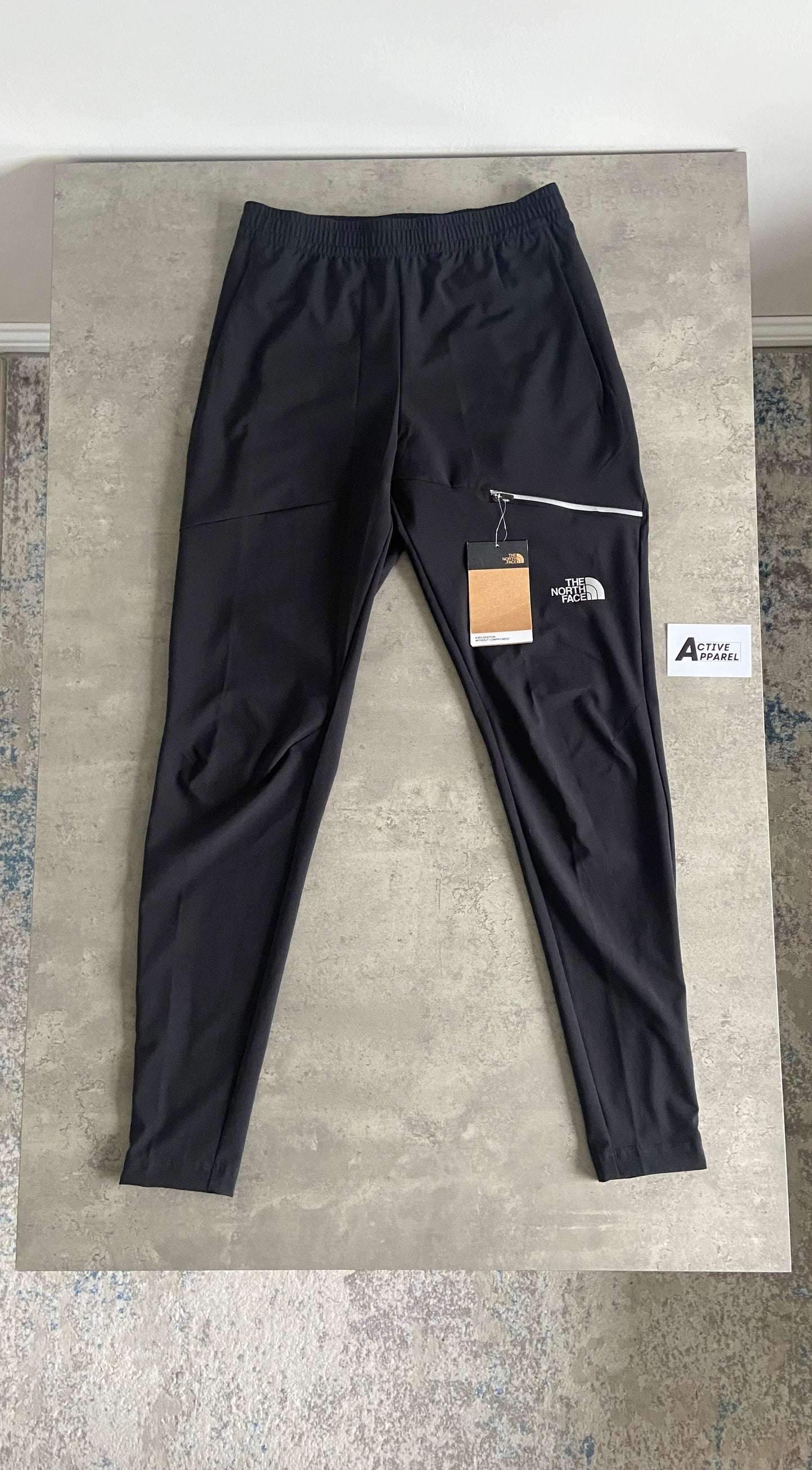 THE NORTH FACE WOVEN TRACKSUIT - CEMENT GREY/ BLACK