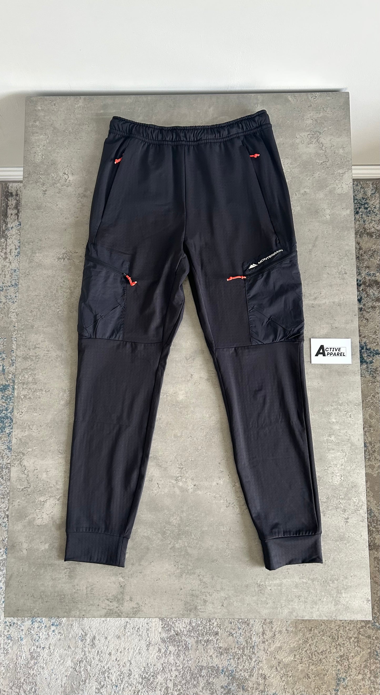 MONTERRAIN HYBRID TRACKSUIT 3.0 - JET BLACK/HYPER RED