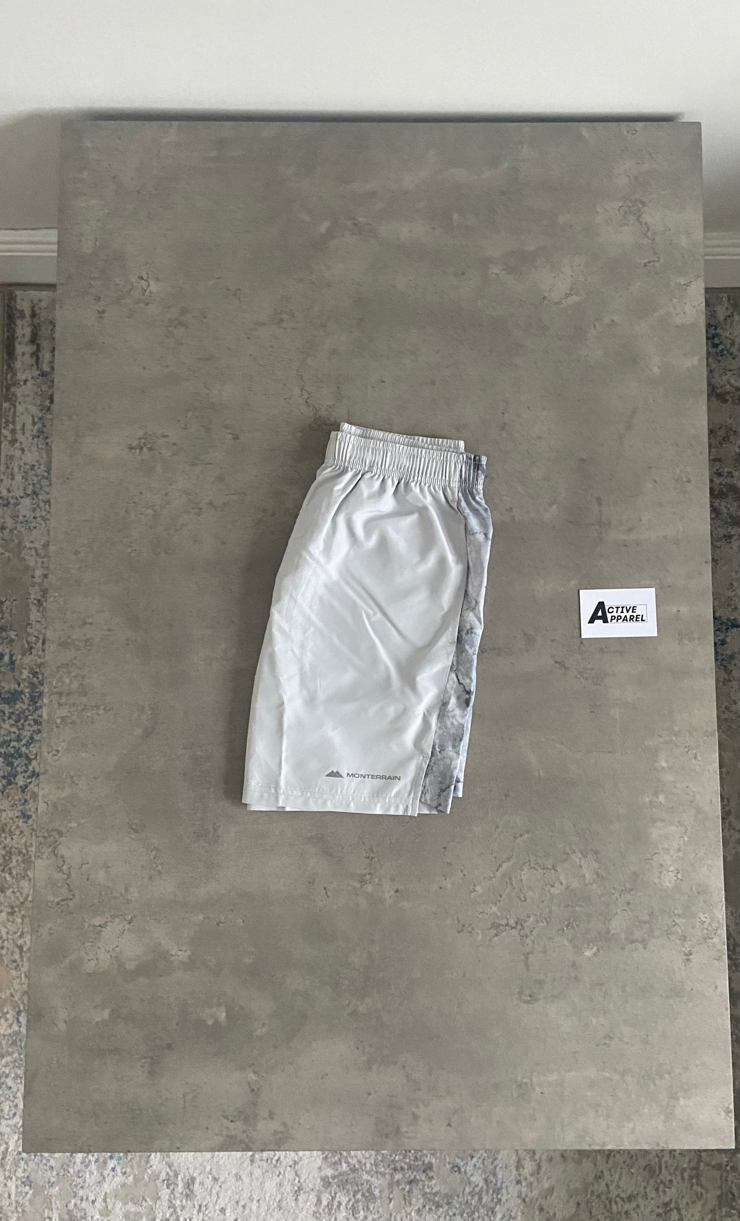 Monterrain Windrunner Marble Affect - Oyster White