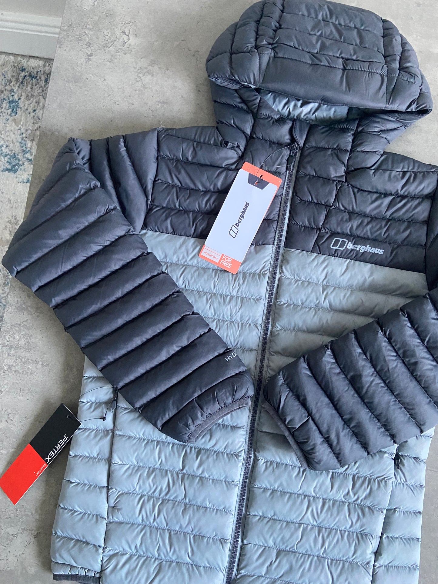 BERGHAUS BUBBLE JACKET - LIGHT GREY/DARK GREY