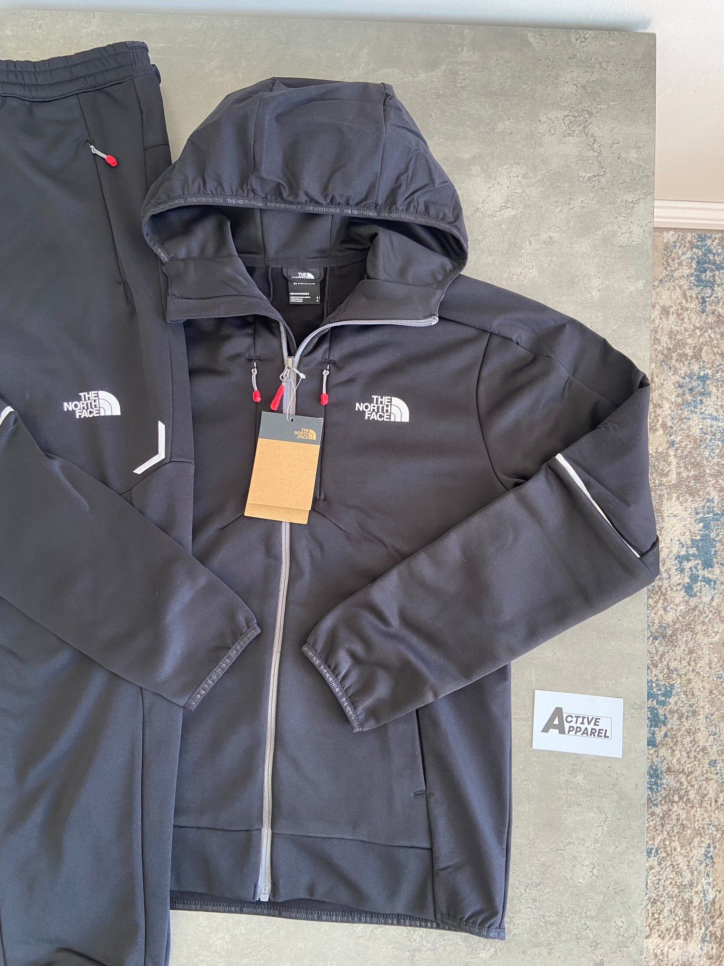 THE NORTH FACE MITTELEGI TRACKSUIT - BLACK